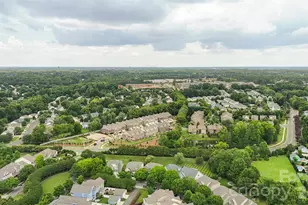 10019 Elizabeth Crest Ln, Charlotte, NC 28277 - Photo 44