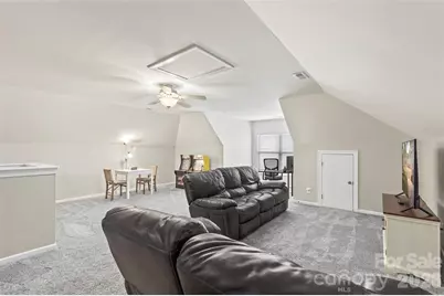 10019 Elizabeth Crest Lane, Charlotte, NC 28277 - Photo 32