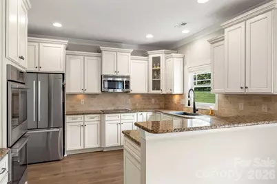 10019 Elizabeth Crest Lane, Charlotte, NC 28277 - Photo 6
