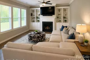 10019 Elizabeth Crest Ln, Charlotte, NC 28277 - Photo 12