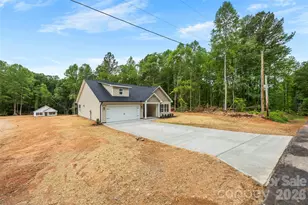 200 Knollwood Cir, Albemarle, NC 28001 - Photo 4