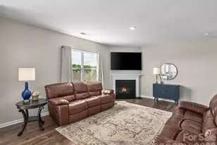 348 Tavernier Ln, Candler, NC 28715 - Photo 4