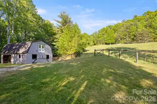 229 Sandstone Ln, Hendersonville, NC 28739 - Photo 22