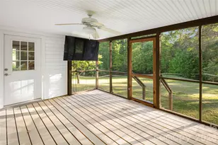 229 Sandstone Ln, Hendersonville, NC 28739 - Photo 4