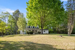 229 Sandstone Ln, Hendersonville, NC 28739 - Photo 24
