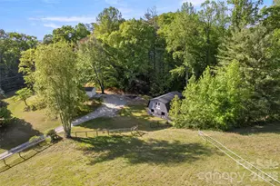 229 Sandstone Ln, Hendersonville, NC 28739 - Photo 20