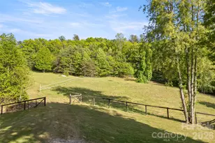 229 Sandstone Ln, Hendersonville, NC 28739 - Photo 28