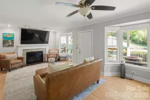 229 Sandstone Ln, Hendersonville, NC 28739 - Photo 6
