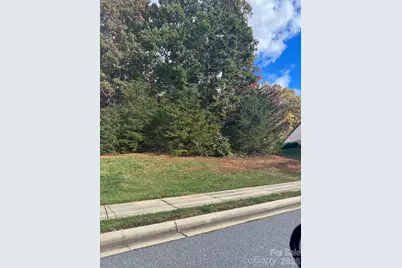 000 Player Circle NE #133, Conover, NC 28613 - Photo 2