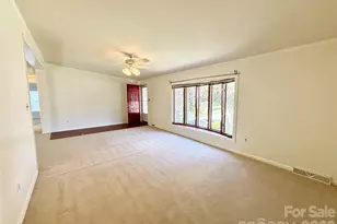 10 N June Ln, Hendersonville, NC 28792 - Photo 6