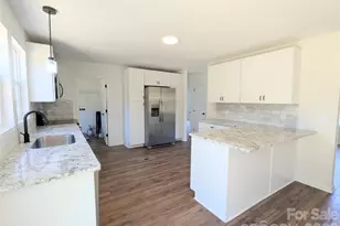 2032 Rocky Creek Ln, Dallas, NC 28034 - Photo 6