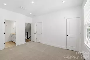 1135 Kokomo Ln, Charlotte, NC 28206 - Photo 8