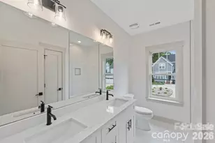 1529 Beckwith Pl, Charlotte, NC 28205 - Photo 12