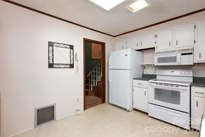 138 Stillwagon Lane, Cedar Mountain, NC 28718 - Photo 14