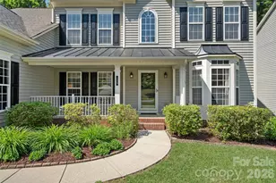 129 Crimson Orchard Dr, Mooresville, NC 28115 - Photo 2