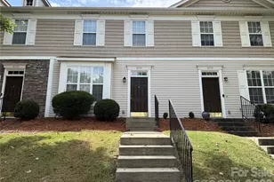 8134 Kings Creek Dr, Charlotte, NC 28273 - Photo 2