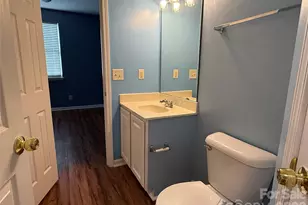 8134 Kings Creek Dr, Charlotte, NC 28273 - Photo 14