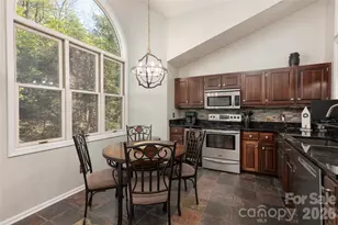 516 Cherokee Trce, Lake Toxaway, NC 28747 - Photo 10