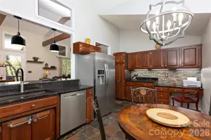 516 Cherokee Trce, Lake Toxaway, NC 28747 - Photo 12