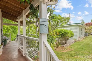 17 King Dr, Leicester, NC 28748 - Photo 16