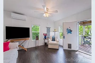 17 King Drive, Leicester, NC 28748 - Photo 2