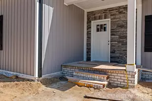 273 Stonybrook Dr, Lexington, NC 27295 - Photo 2