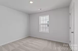 386 Hollingswood Dr, Statesville, NC 28625 - Photo 18
