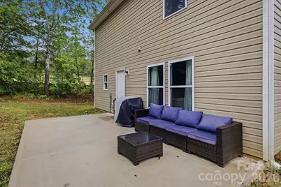 1916 Country Way, Hickory, NC 28601 - Photo 6