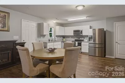 1916 Country Way, Hickory, NC 28601 - Photo 16