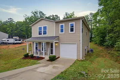 1916 Country Way, Hickory, NC 28601 - Photo 2