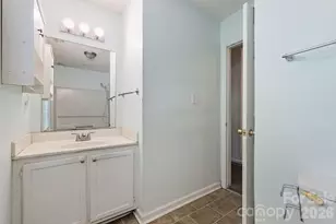 6719 Raeburn Ln, Charlotte, NC 28227 - Photo 20
