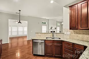 2172 Southridge Dr, Belmont, NC 28012 - Photo 12