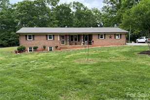 74 Miranda Dr, Taylorsville, NC 28681 - Photo 2