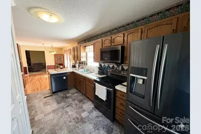 103 New Orleans Boulevard, Morganton, NC 28655 - Photo 4