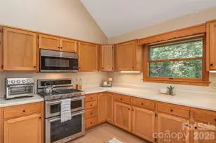 1551 Walnut Creek Rd, Waynesville, NC 28786 - Photo 10