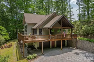 1551 Walnut Creek Rd, Waynesville, NC 28786 - Photo 2
