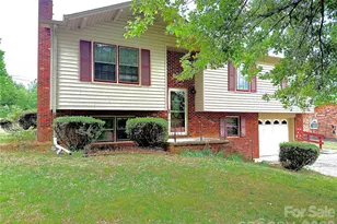2848 Wendell St, Lenoir, NC 28645 - Photo 2