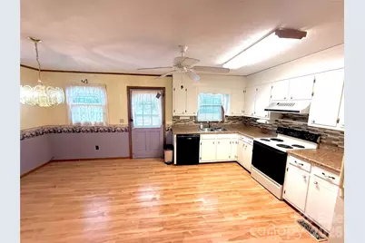 2848 Wendell Street, Lenoir, NC 28645 - Photo 4