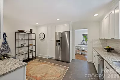 4050 Sheffield Drive, Charlotte, NC 28205 - Photo 8