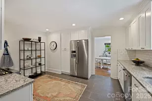 4050 Sheffield Dr, Charlotte, NC 28205 - Photo 8