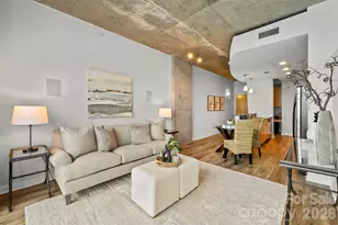 210 N Church St, Charlotte, NC 28202 - Photo 12