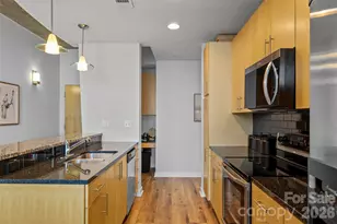 210 N Church St, Charlotte, NC 28202 - Photo 8