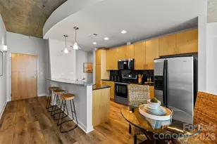 210 N Church St, Charlotte, NC 28202 - Photo 4