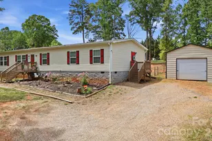 980 Lakeland Ave, Lincolnton, NC 28092 - Photo 1