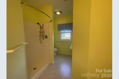 489 26th Avenue NE, Hickory, NC 28601 - Photo 18