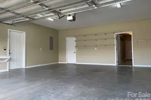 489 26th Ave NE, Hickory, NC 28601 - Photo 6