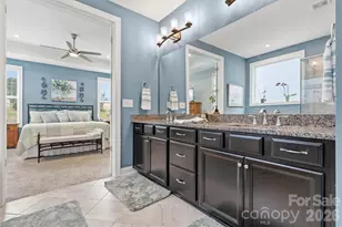 12520 Old Iron Ln, Charlotte, NC 28215 - Photo 24
