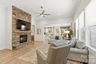 12520 Old Iron Ln, Charlotte, NC 28215 - Photo 6