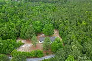 3133 Magnolia Rd, Bennettsville, SC 29512 - Photo 1