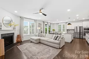 17504 Austins Creek Dr, Charlotte, NC 28278 - Photo 12